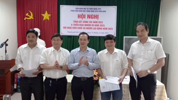 Hội nghị tổng kết công tác năm 2022 và triển khai nhiệm vụ năm 2023; Hội nghị viên chức và người lao động năm 2023 của Phân viện KHCN GTVT Phía Nam